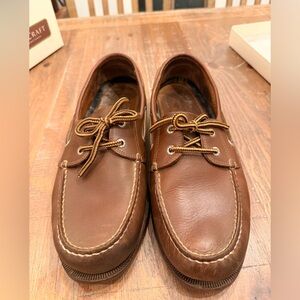 Dockers Men's Brown Leather Boat Shoes with Contrast Laces